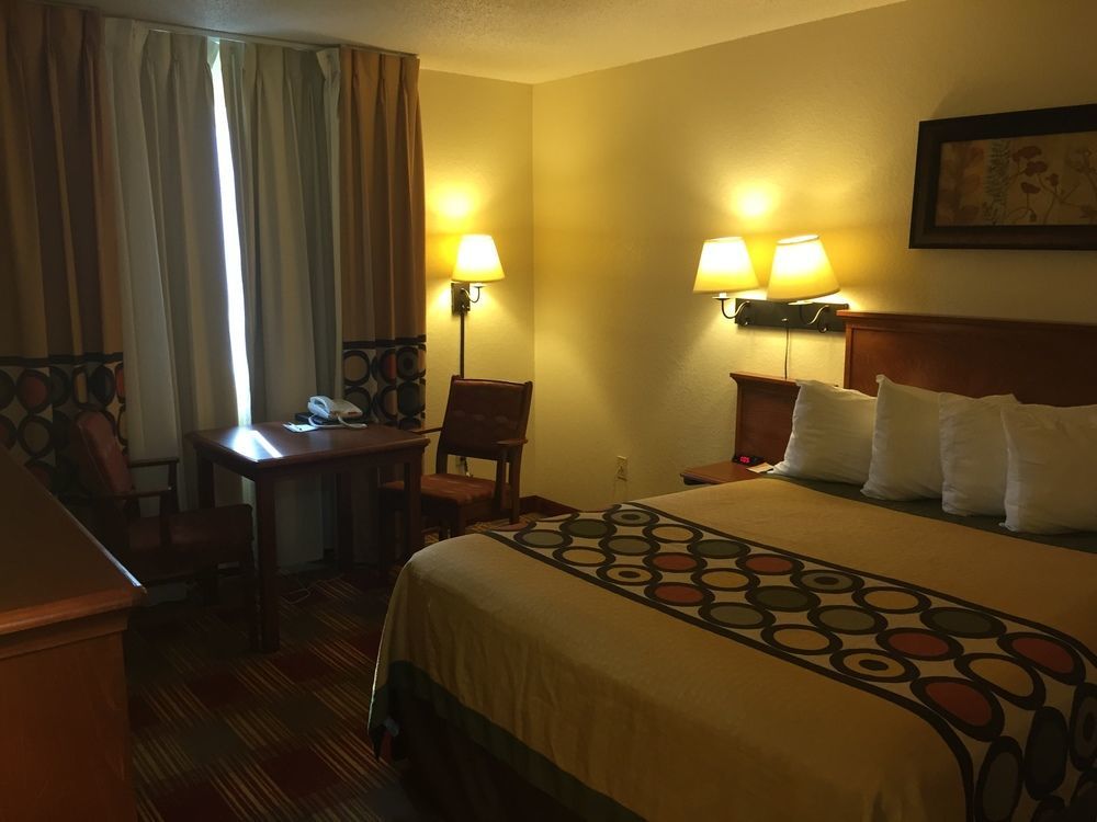 ホテル Super 8 By Wyndham グランドフォークス エクステリア 写真
